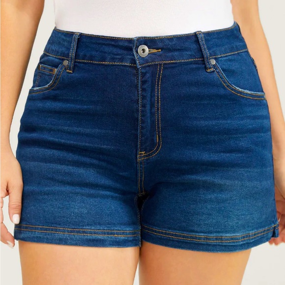 Moderately Stretchy High Rise Dark Wash Split Hem Denim Shorts - Picture 1 of 5